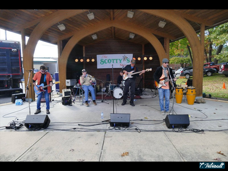 Fortified Blues Band Peskeomskut Park Stage